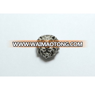 Yiwu factory direct sale antique silver lion head beads free samples